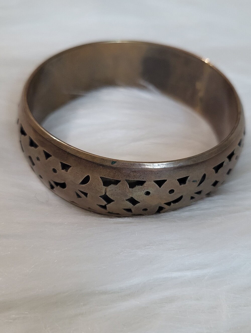 Vintage Brass Cut Out Bangle Bracelet Floral Pattern